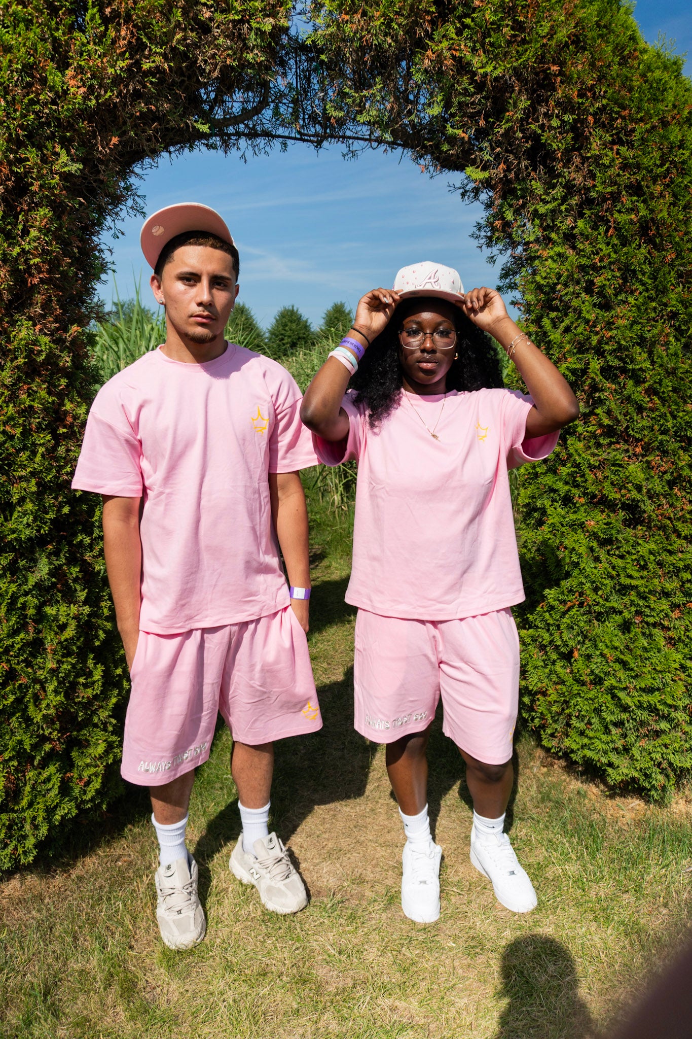 Always trust God ( pink )