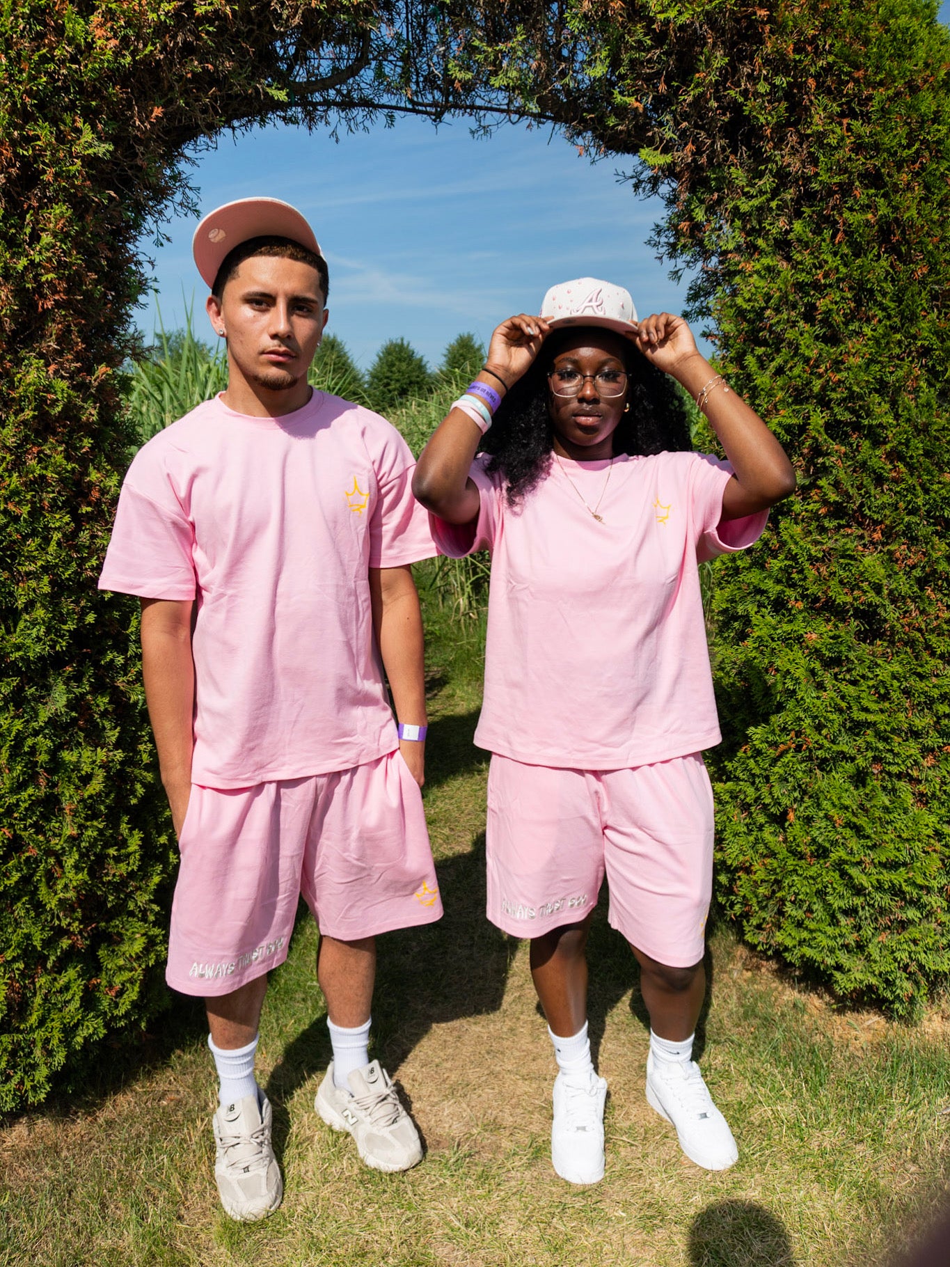 Always trust God ( pink )