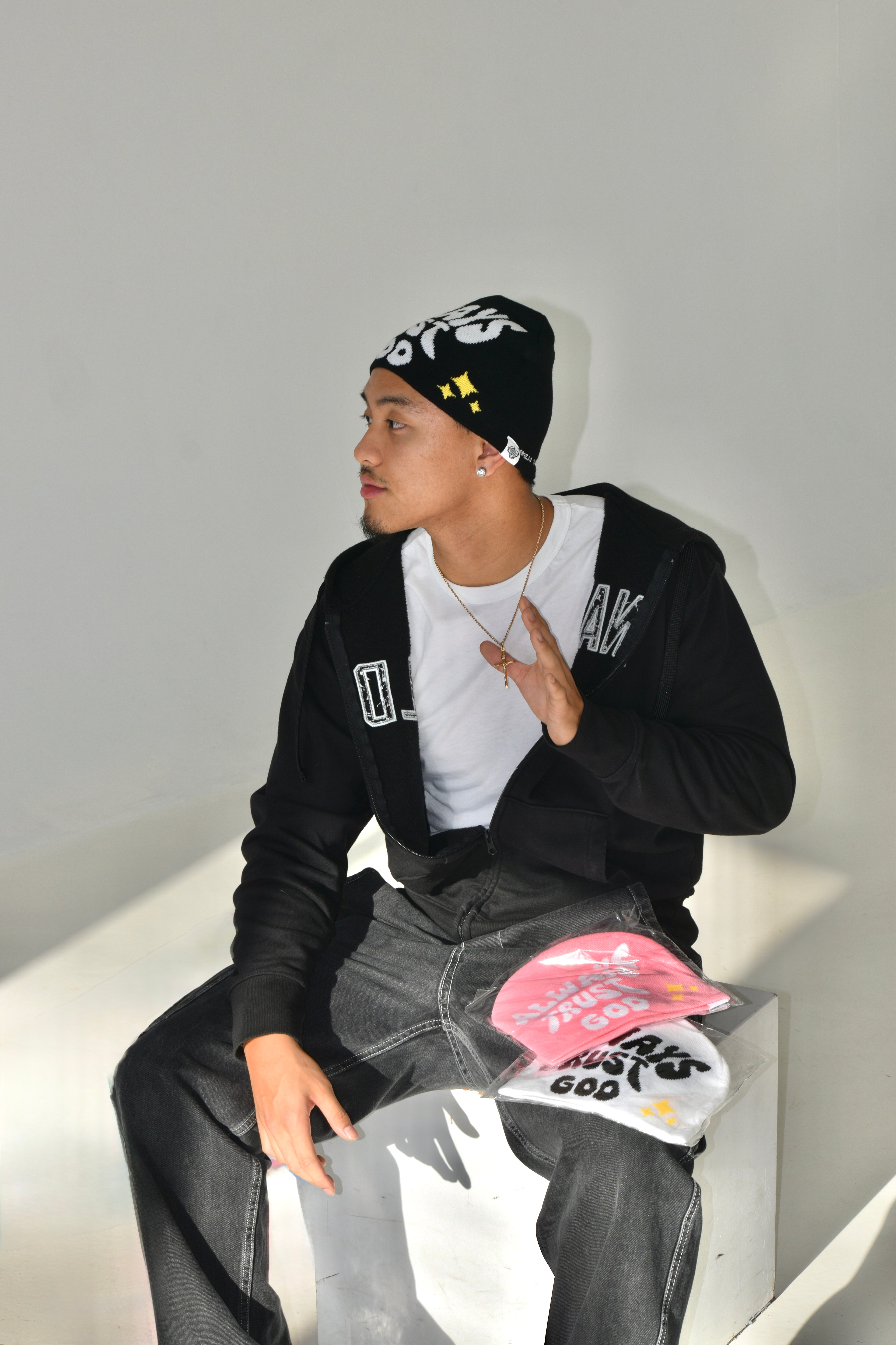 Always trust God Beanie ( black )