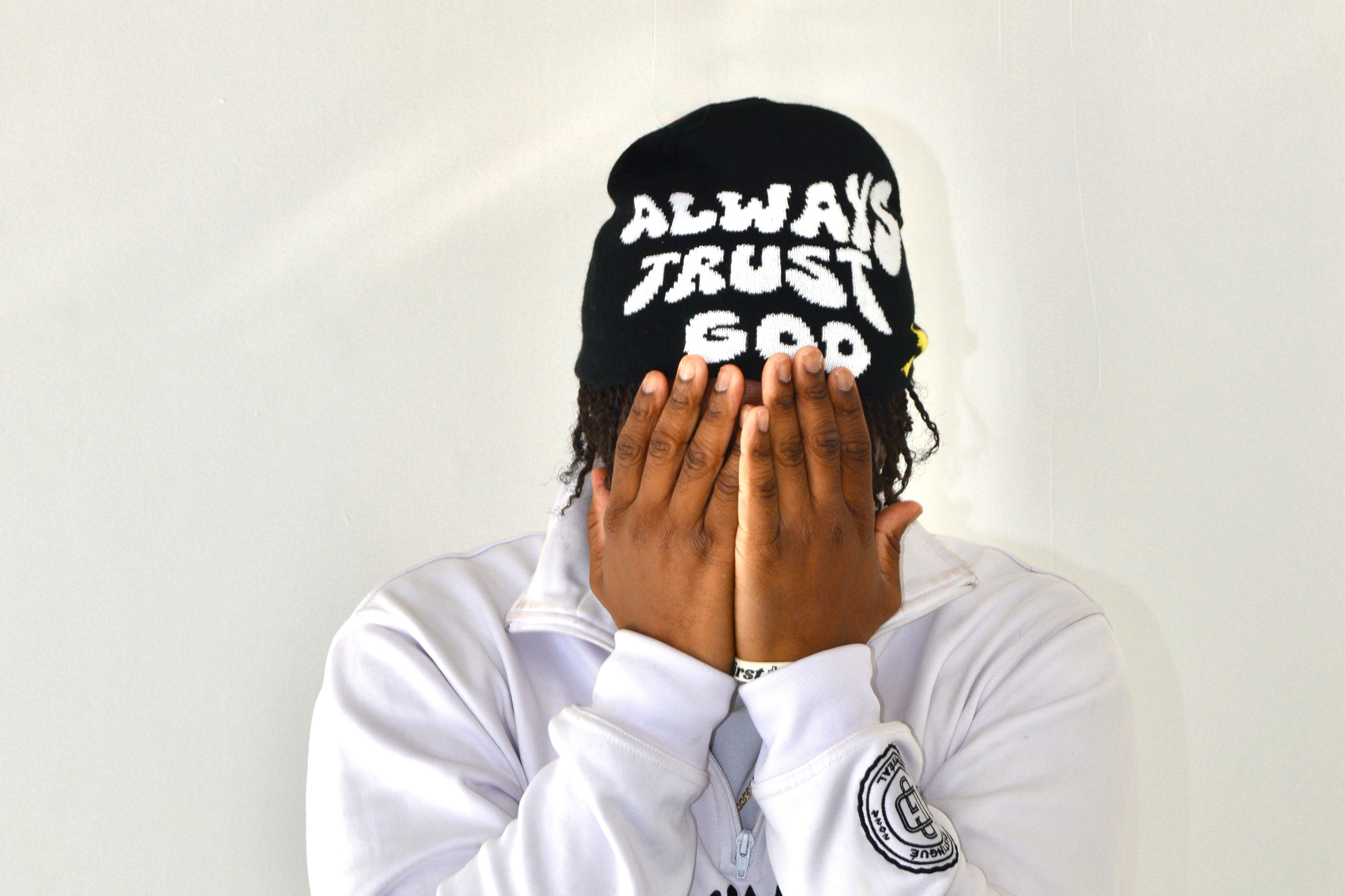 Always trust God Beanie ( black )