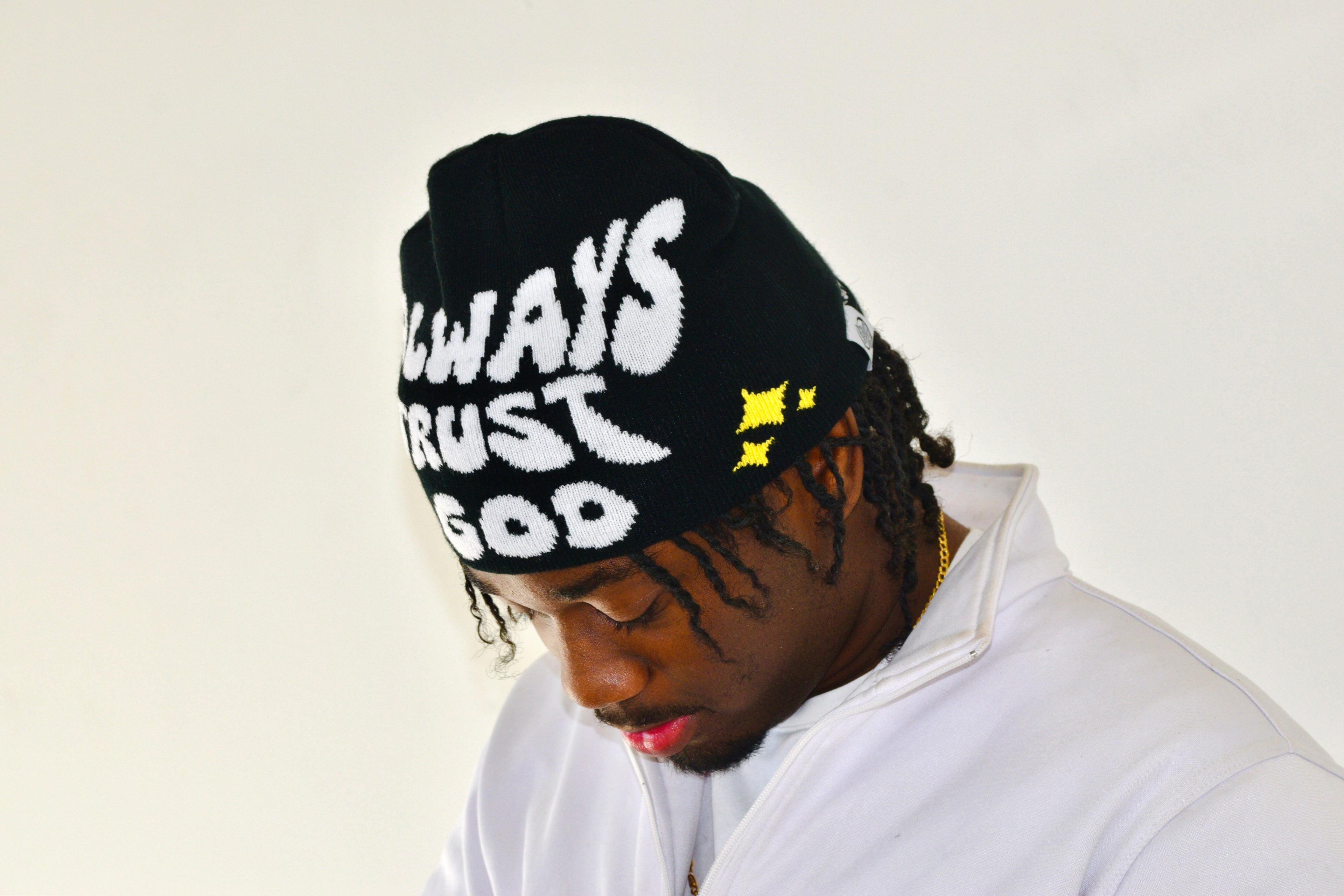 Always trust God Beanie ( black )