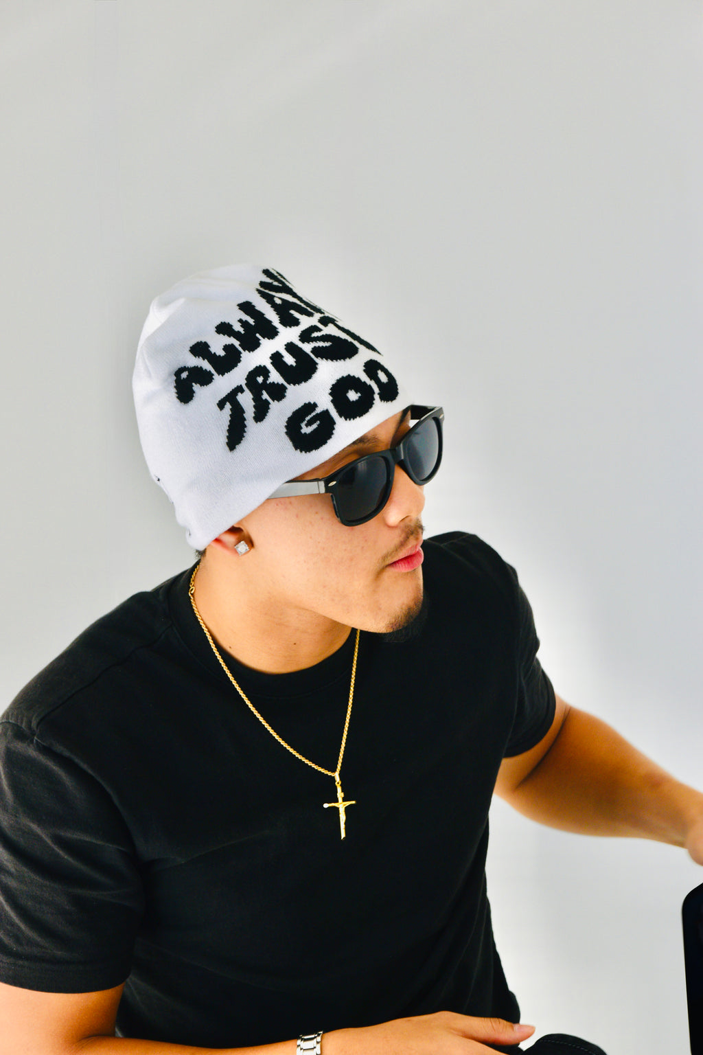 Always trust God Beanie ( white )
